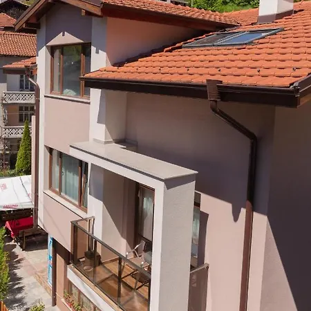 къща за гости