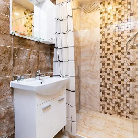 къща за гости