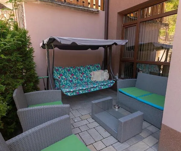 къща за гости