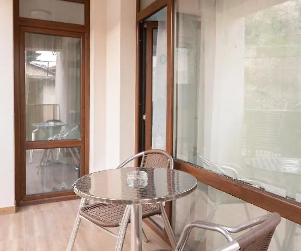 דירה къща за гости